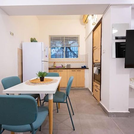 Studio Apartment In Ben Yehuda Cozy And Convinent Tel Aviv Bagian luar foto