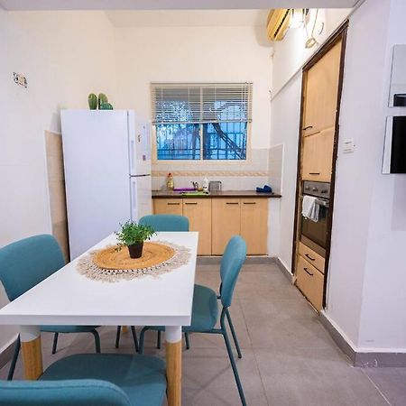 Studio Apartment In Ben Yehuda Cozy And Convinent Tel Aviv Bagian luar foto