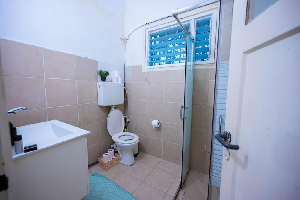 Studio Apartment In Ben Yehuda Cozy And Convinent Tel Aviv Bagian luar foto